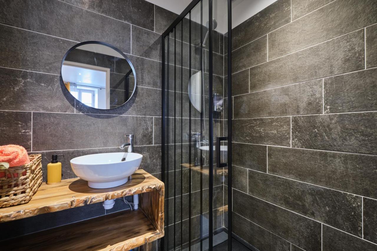 Place Carnot - Studio Tout Equipe Avec Jacuzzi Proche Toutes Commodites การ์กาซอน ภายนอก รูปภาพ