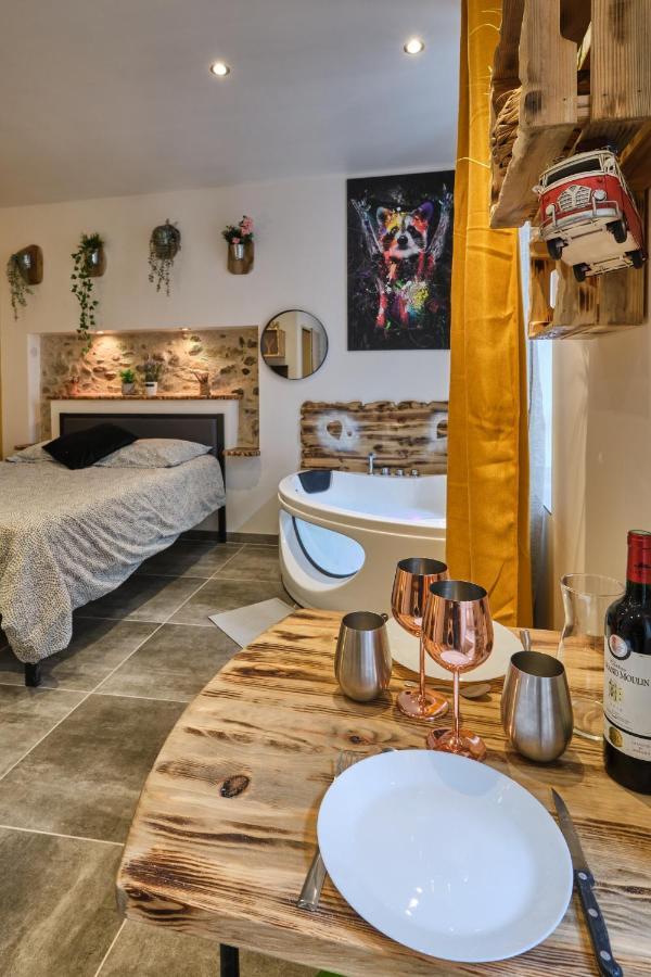 Place Carnot - Studio Tout Equipe Avec Jacuzzi Proche Toutes Commodites การ์กาซอน ภายนอก รูปภาพ