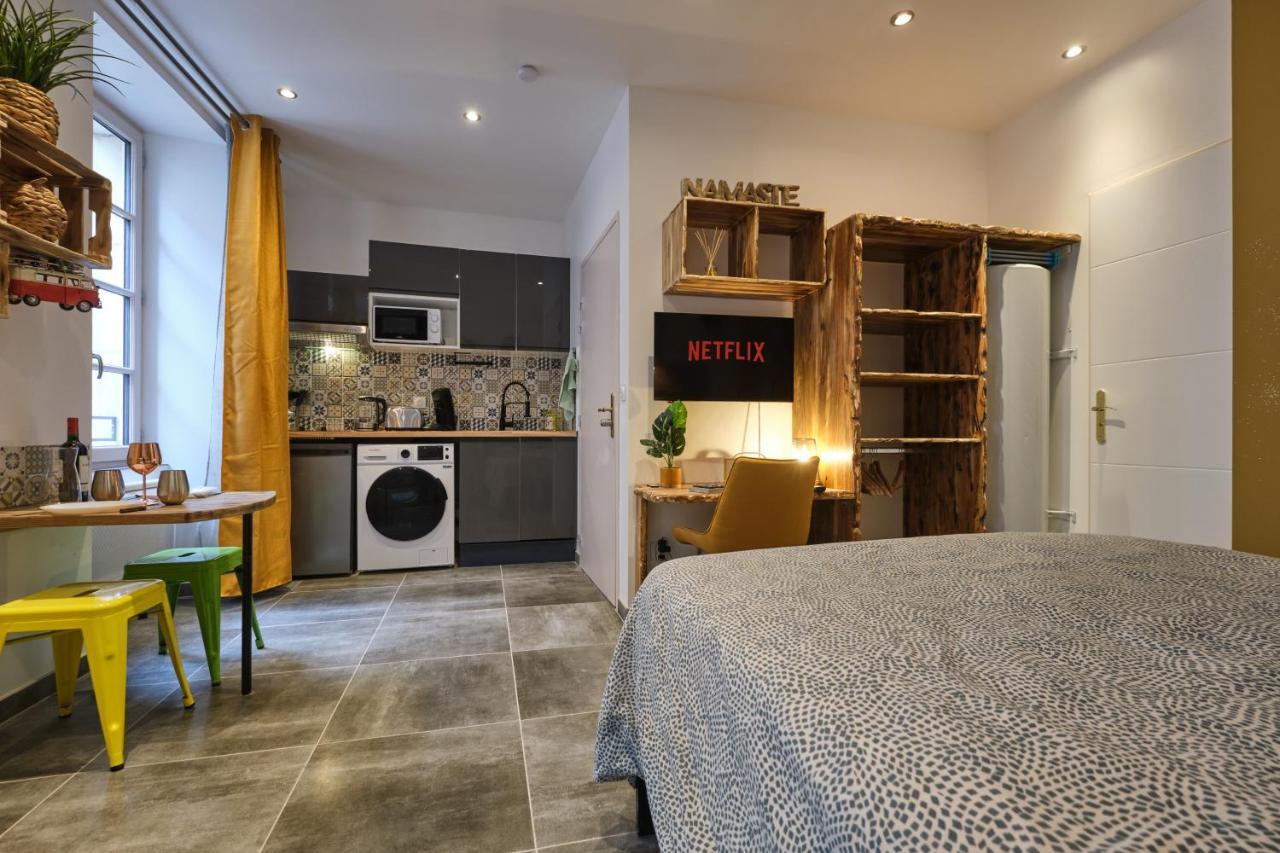 Place Carnot - Studio Tout Equipe Avec Jacuzzi Proche Toutes Commodites การ์กาซอน ภายนอก รูปภาพ