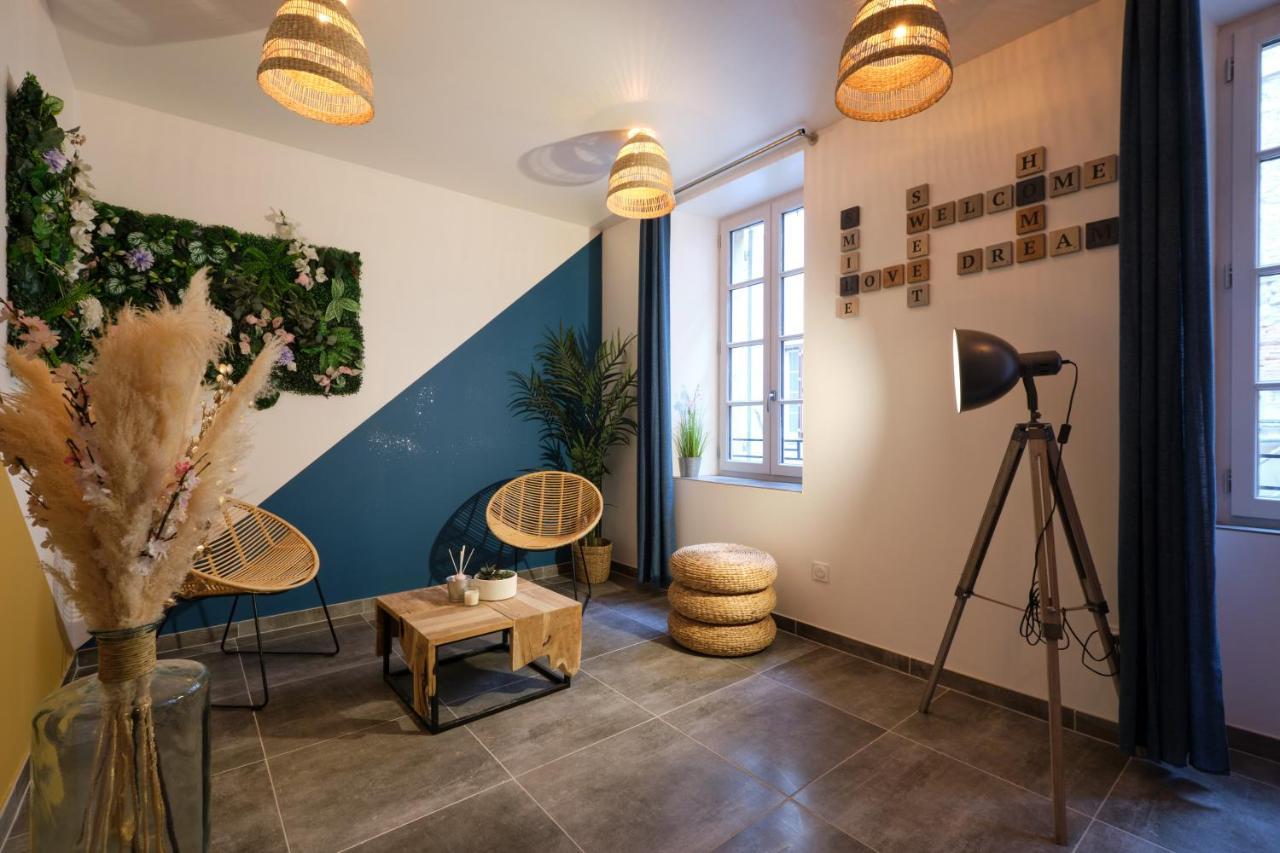 Place Carnot - Studio Tout Equipe Avec Jacuzzi Proche Toutes Commodites การ์กาซอน ภายนอก รูปภาพ