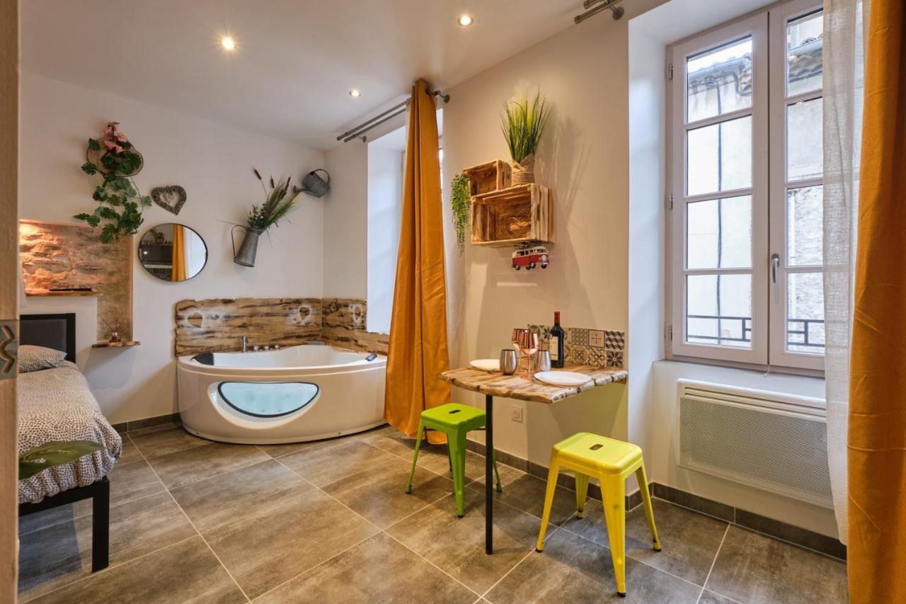 Place Carnot - Studio Tout Equipe Avec Jacuzzi Proche Toutes Commodites การ์กาซอน ภายนอก รูปภาพ