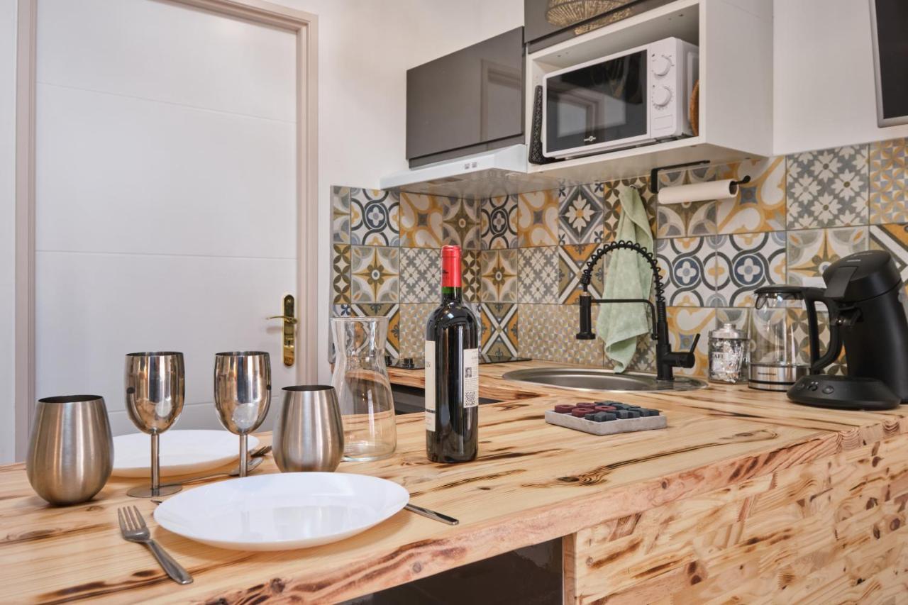 Place Carnot - Studio Tout Equipe Avec Jacuzzi Proche Toutes Commodites การ์กาซอน ภายนอก รูปภาพ
