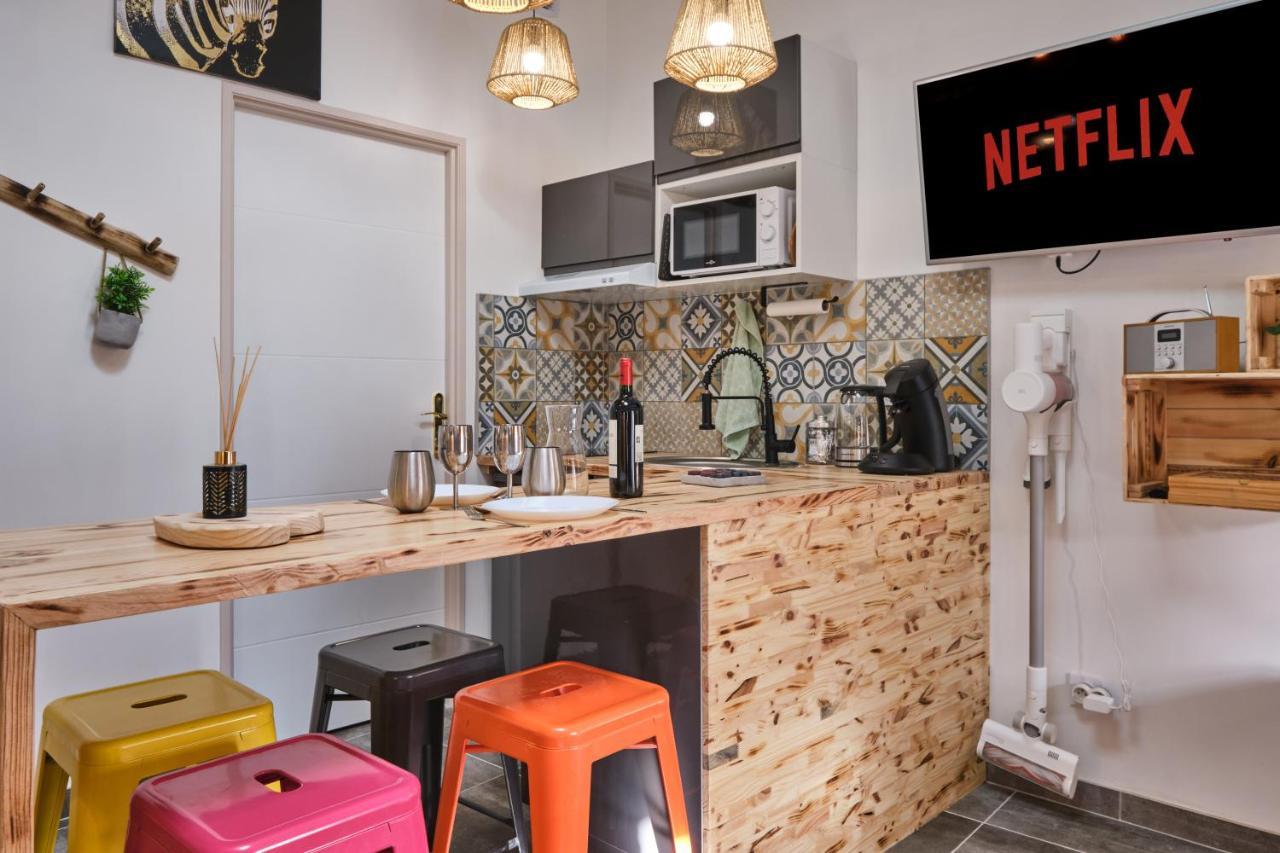Place Carnot - Studio Tout Equipe Avec Jacuzzi Proche Toutes Commodites การ์กาซอน ภายนอก รูปภาพ
